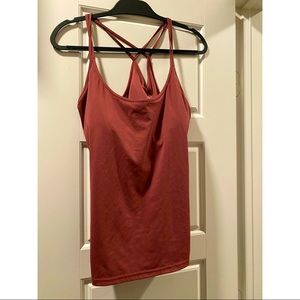 Workout top with bra support